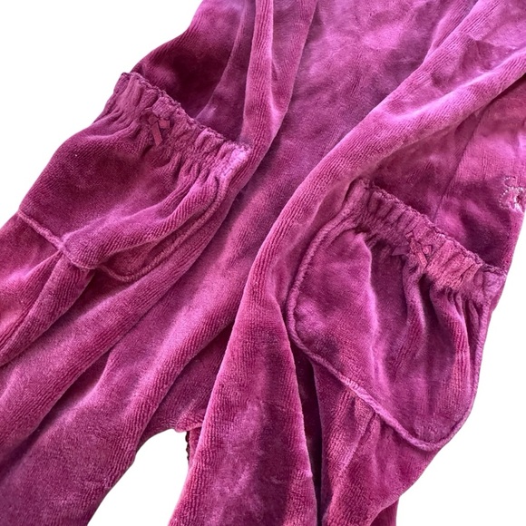 Vintage Carter’s Burgundy Red Velour Jumpsuit Baby Girl Size 9M - Picture 4 of 7